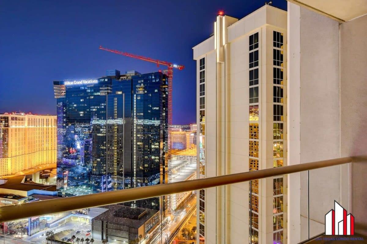 Mgm Signature-33-709 F1 Track & Strip View Balcony Las Vegas Exterior foto